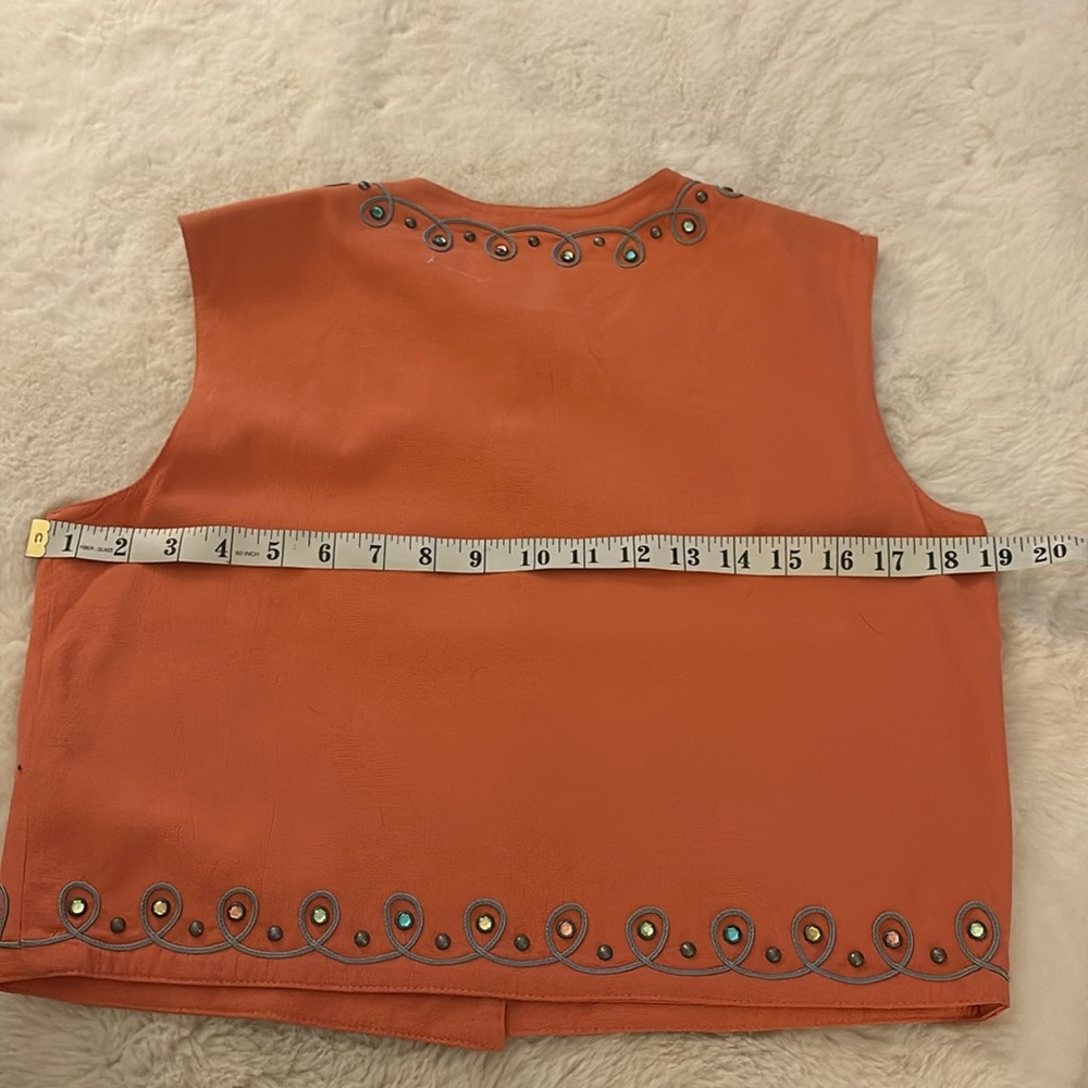 Double D Ranchwear Jewel Studded Vest Melon
Size: XS - Picture 11 of 11